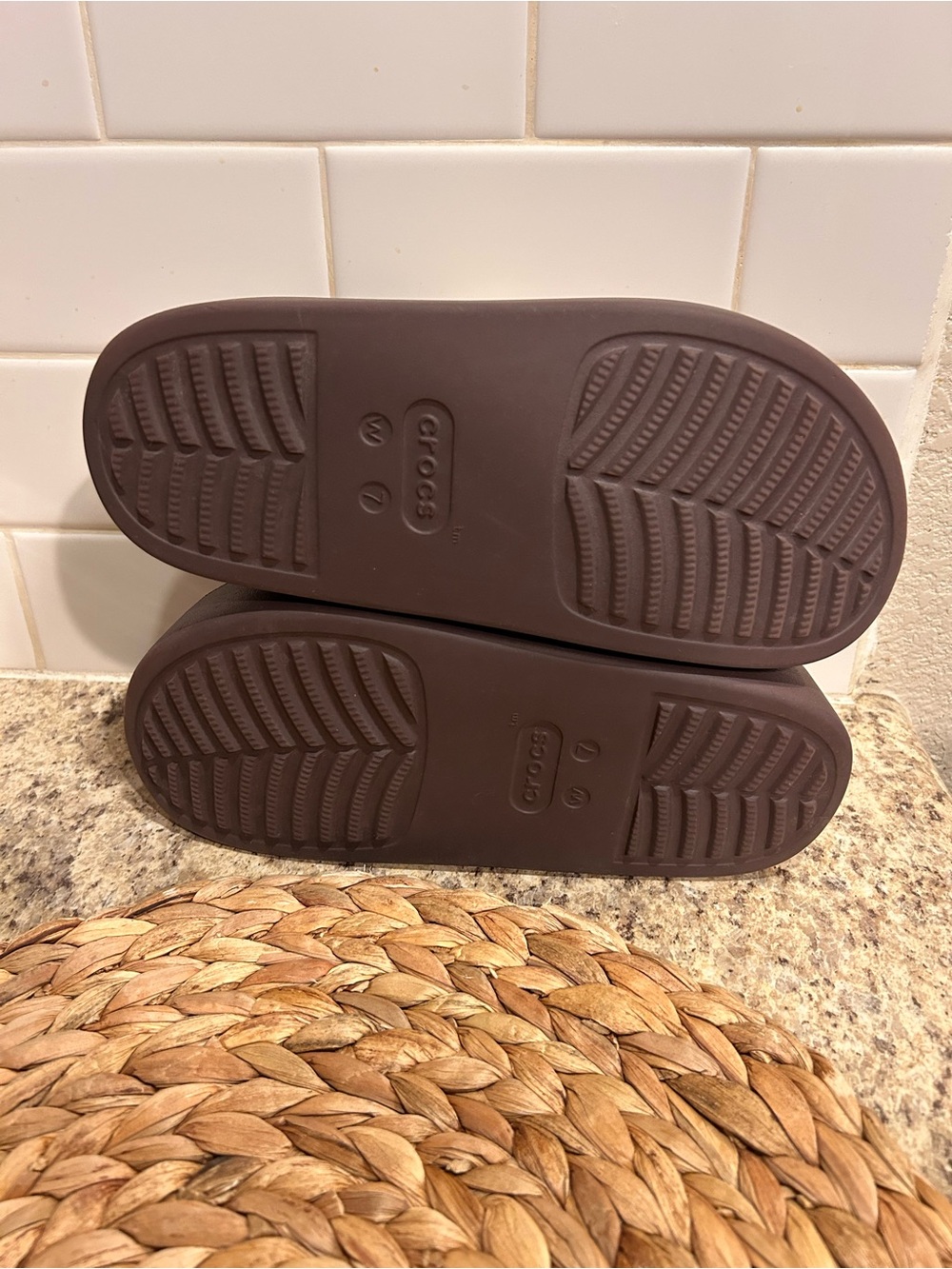 CROCS Dylan Platform Clogs Mules Brown Women’s Size 7 - Picture 4 of 8